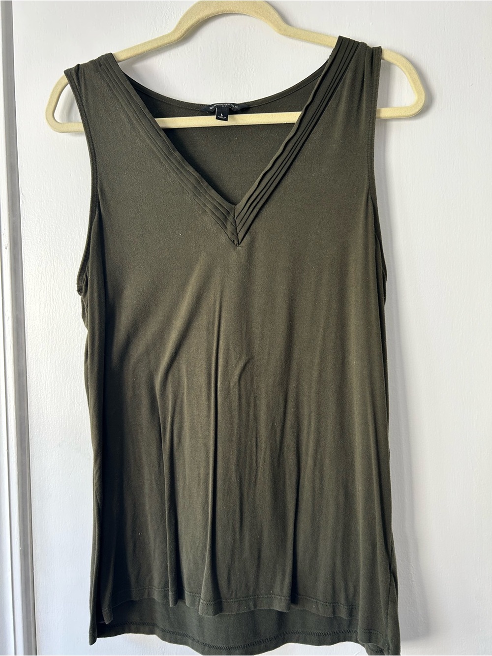 Banana Republic Olive Sleeveless V-Neck Tank Top